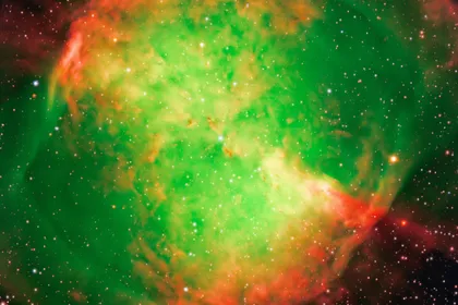 哑铃星云