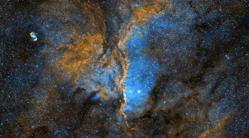 天坛座龙之斗星云